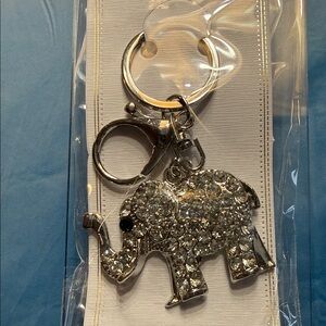 Fashion Jewelry Sparkling Silver Elephant Key charm